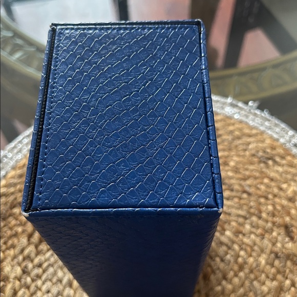 Trading Card Case - Picture 5 of 6